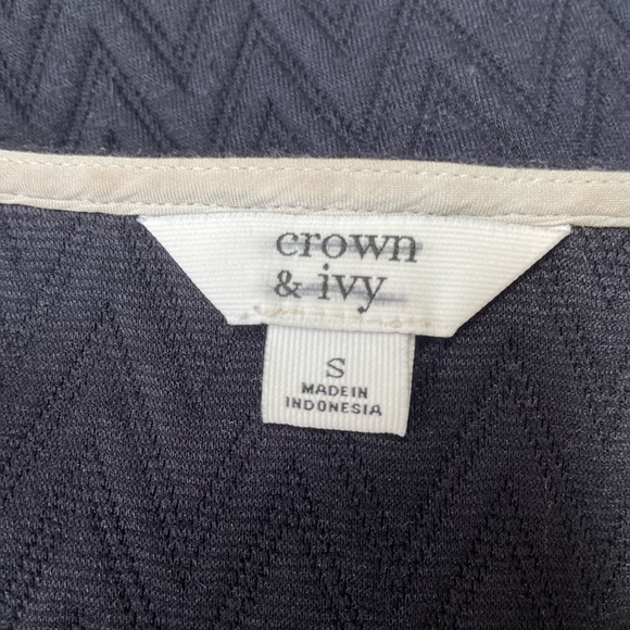 CROWN & IVY Navy Blue Long Sleeve Top Size: Small - Picture 5 of 6